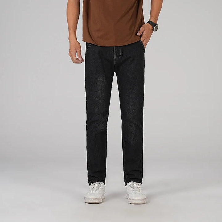 Classic jean in faded wash