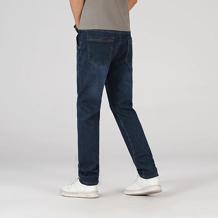 Classic jean in faded wash