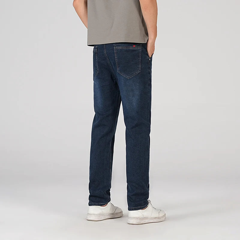 Classic jean in faded wash