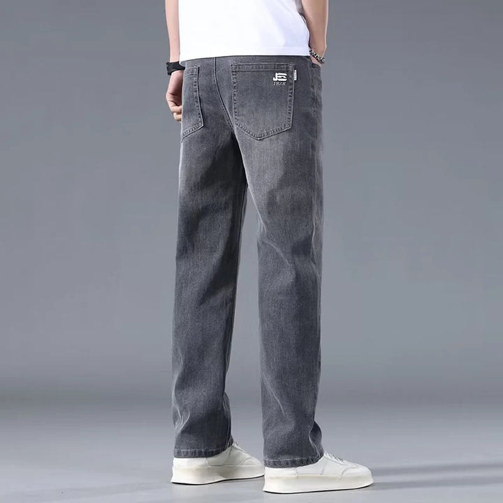 Relaxed straight-fit Jean