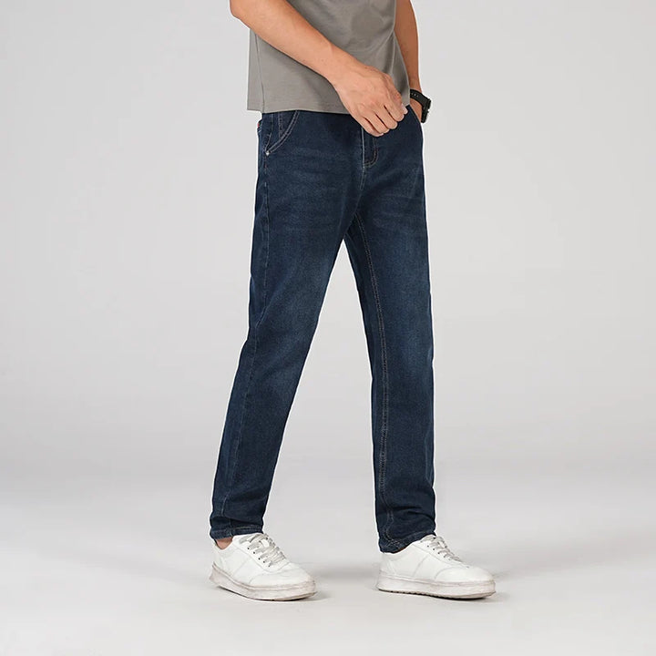 Classic jean in faded wash
