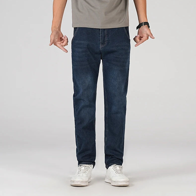 Classic jean in faded wash