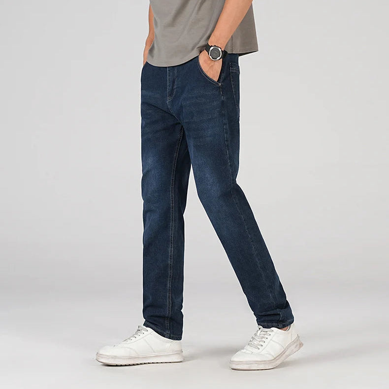 Classic jean in faded wash